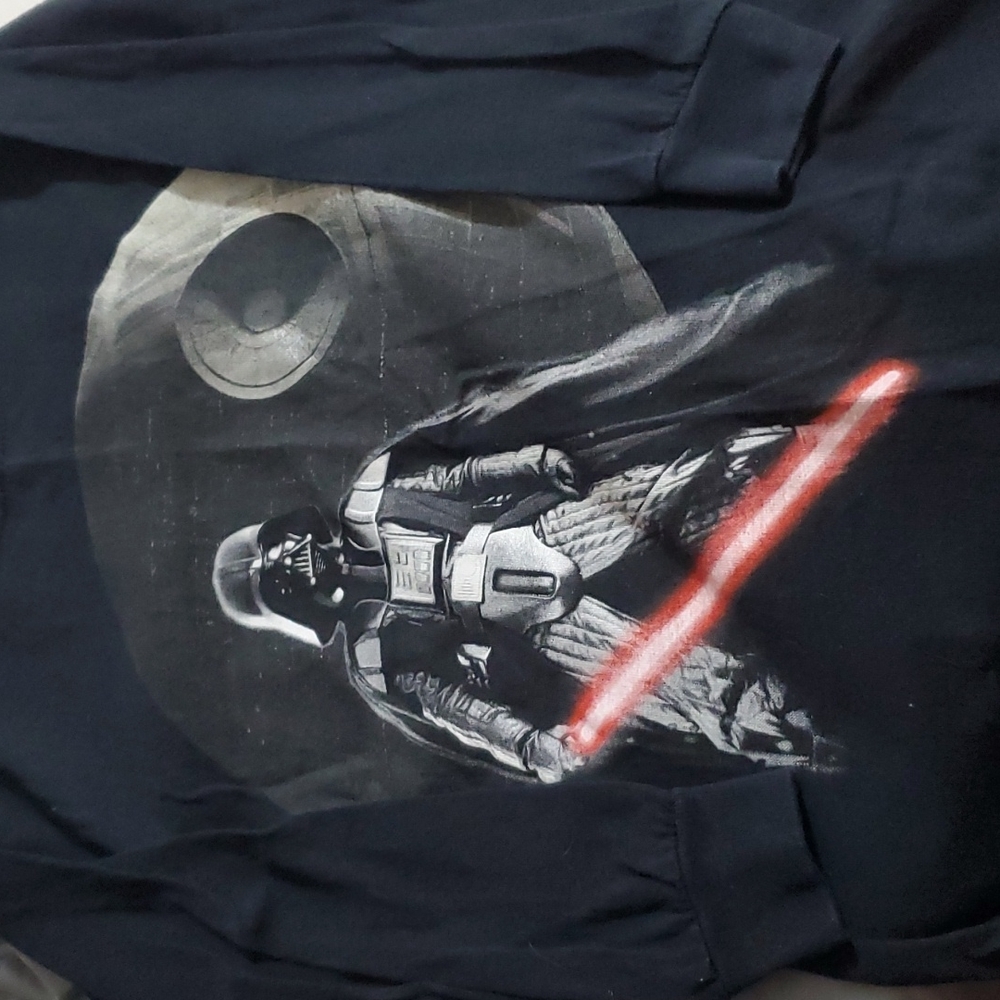 2 boys star wars shirts